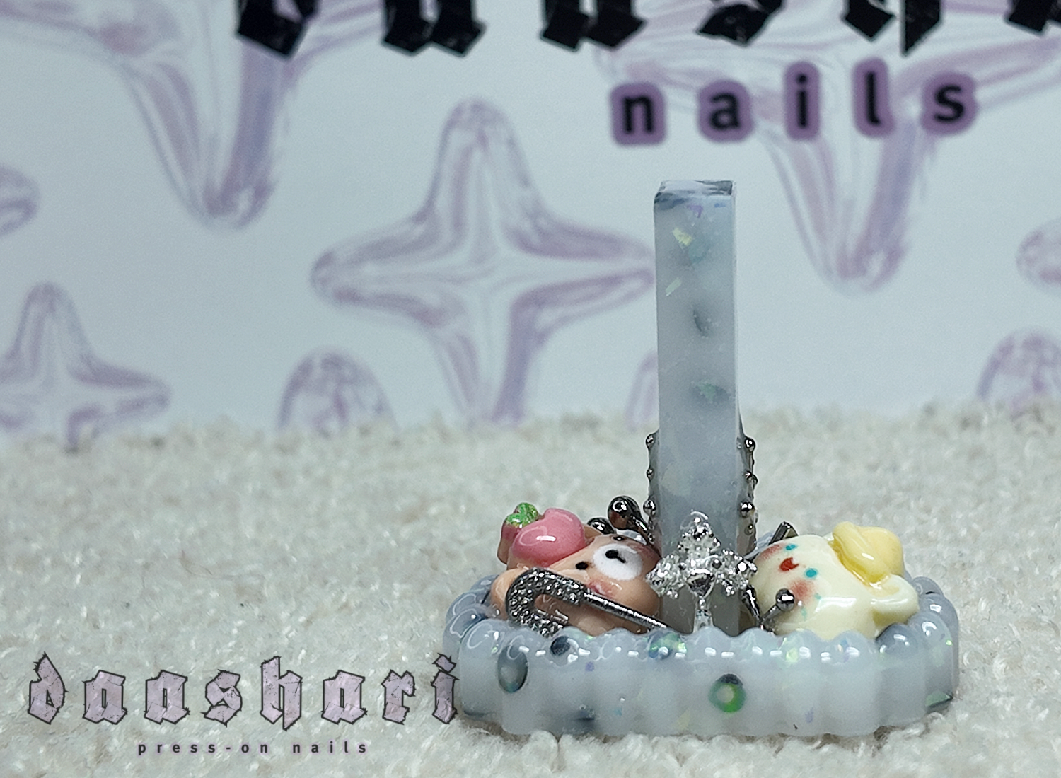 'Teddy' Nail Display Stand